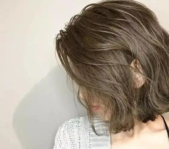 发型|减龄|卷发|侧分_网易订阅