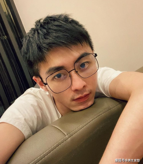 原创男生夏天剪"寸头"太普通?试试这4款潮流发型,帅气显魅力