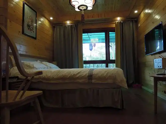 宜兴市东晨生态康养民宿公寓是优质的宜兴度假酒店,宜兴竹海民宿,座落