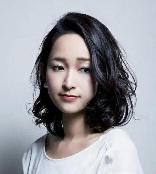 38岁女性朋友常用盐和醋洗头过了一段时间后头发有何变化