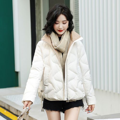 白鸭绒羽绒服女2021新款今年流行爆款冬装时尚洋气轻薄保暖外套潮
