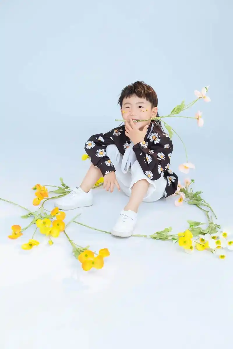 我的男孩#5周岁照片 要一直可爱永怀热爱 我的男子汉长大啦# - 抖音