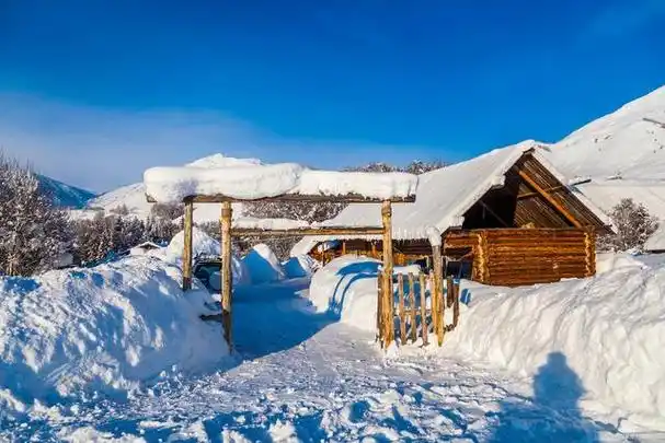 冬季的禾木村也太美来吧