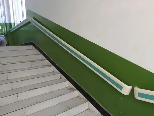 甘肃兰州医院走廊专用扶手安装输液轨道安装