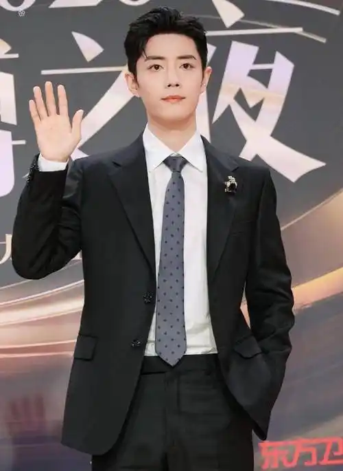 原创肖战是天生的衣架子吧穿黑色西装绅士帅气霸道总裁既视感好强