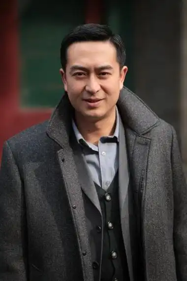 年4月8日出生于陕西省西安市,祖籍陕西省安康市,中国内地影视男演员