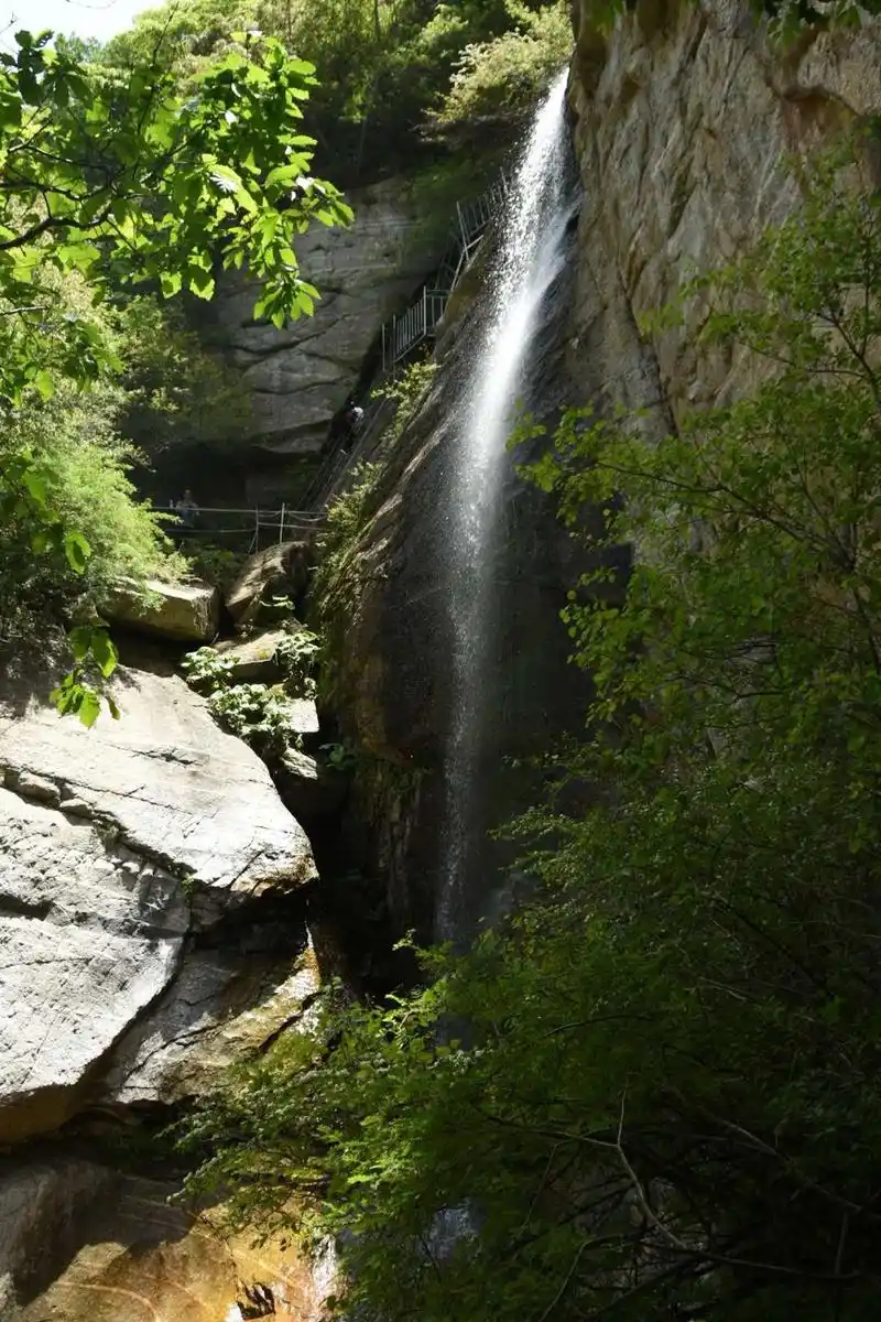 新媒体采风团走进——蓝田流峪飞峡