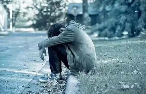 【共25句】让男生心碎的句子 伤感心痛_心碎的句子_第一句子网