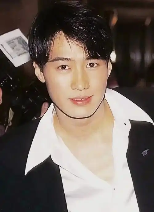 天王黎明年轻时的颜值有多绝? - 知乎