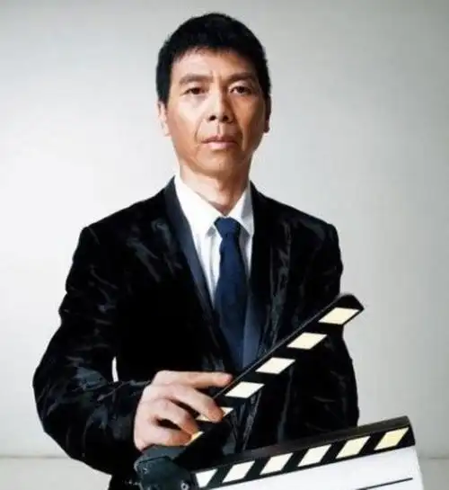 冯小刚国籍,陈凯歌国籍(冯小刚中国国籍)