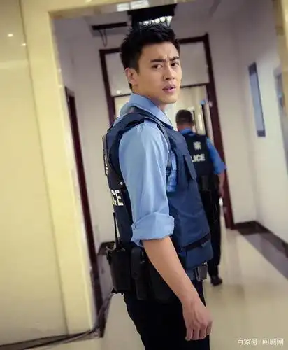 少年派:蒋昱文人设吸粉,扮演者刘凯长相帅气获关注