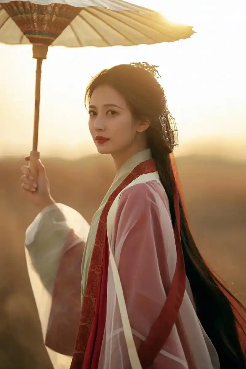 国风正当红 #清宫 #陈钰琪 #祝绪丹 - 抖音