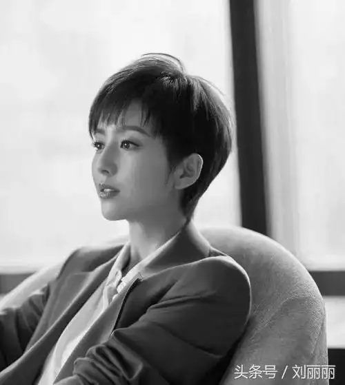 明星短发发型图片2017女(女明星都在剪的短发) - 赤虎壹号