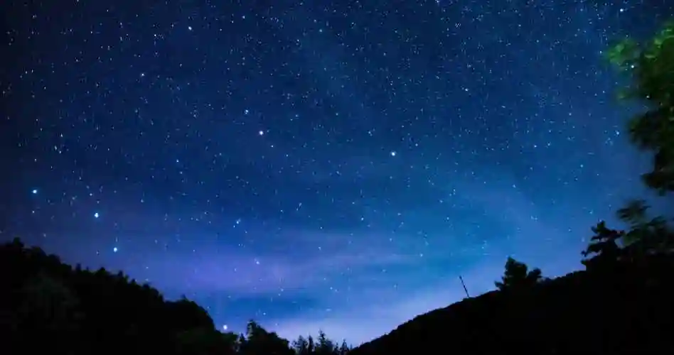 vamk网-月亮夜晚视频素材下载