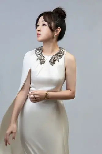 杨钰莹晒最新美照获网友力赞:不老女神甜甜哒!