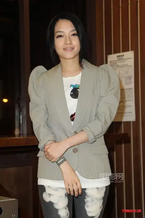 范晓萱为妈妈办发片会奉大礼 母女情深羡煞旁人