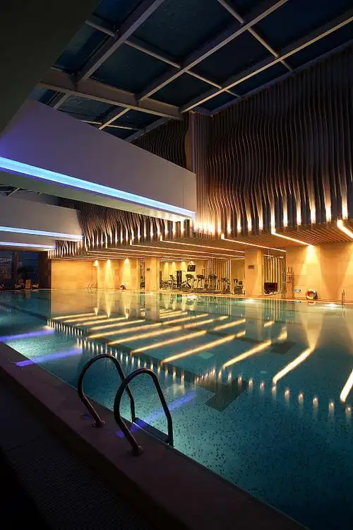 游泳馆室内图片_游泳馆室内高清图片素材库