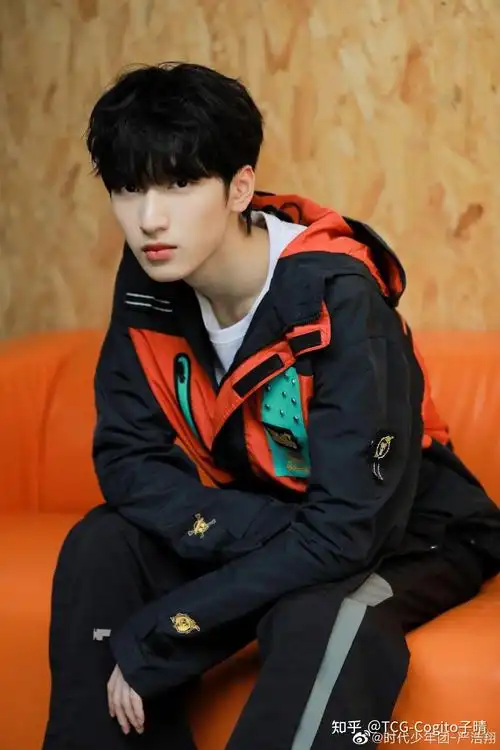 请问哪位集美能提供一些无水印严浩翔的绝美照片嘛? - 知乎