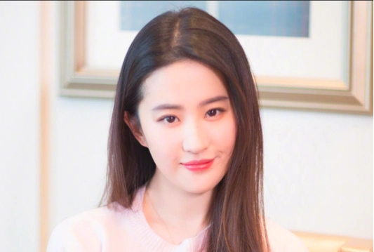 刘亦菲仙品侧颜优雅的气质