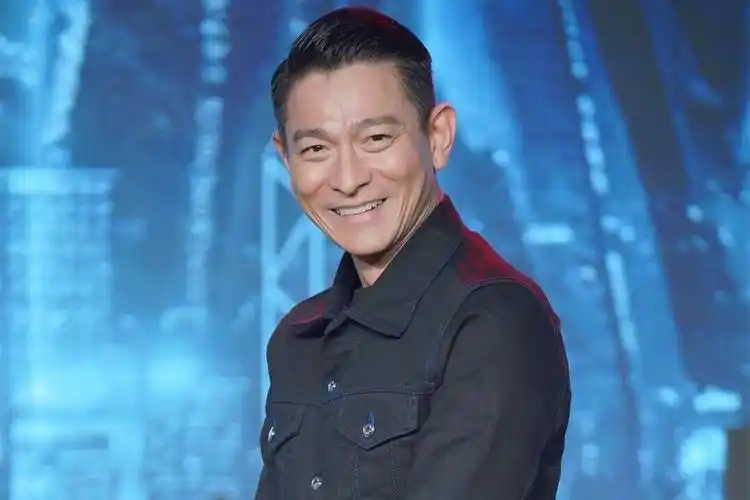 原创刘德华回应演技质疑坦言比周润发帅曾遭怒骂你算什么东西