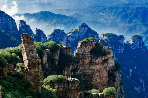 夏天去涞源避暑登山,京津冀里的巍峨高山——白石山