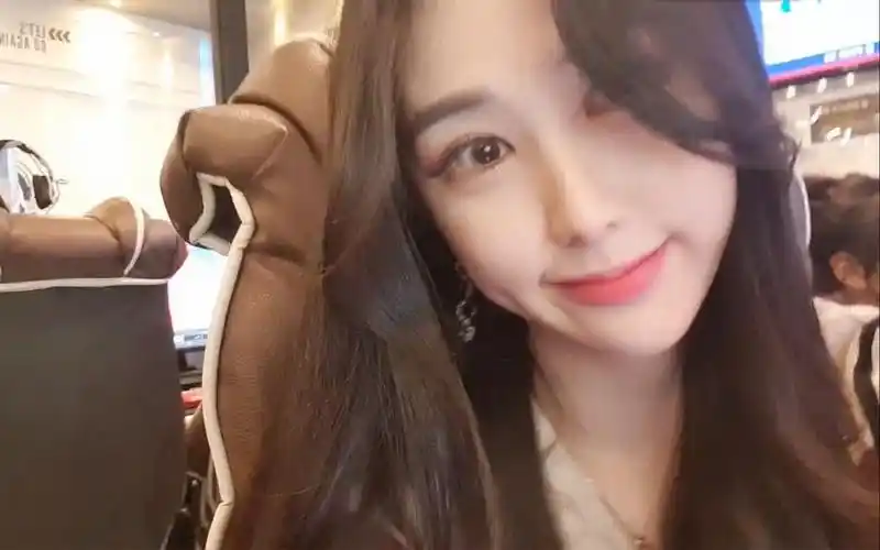 虎牙赵先生202153兰博基尼首尔日常