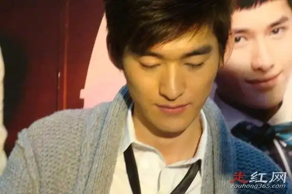 张翰满脸都是眼睛的图片千眼图闹出人命