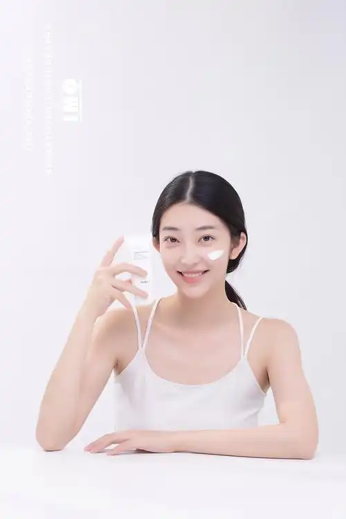 护肤品模特图拍摄套图