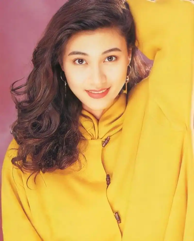 冻龄女神李嘉欣,颜值抗打美到巅峰!  谁还不是个美女了!