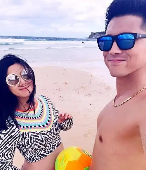 因为是童星而成名的她,在和王雷结婚生子以后,人气依旧在线.