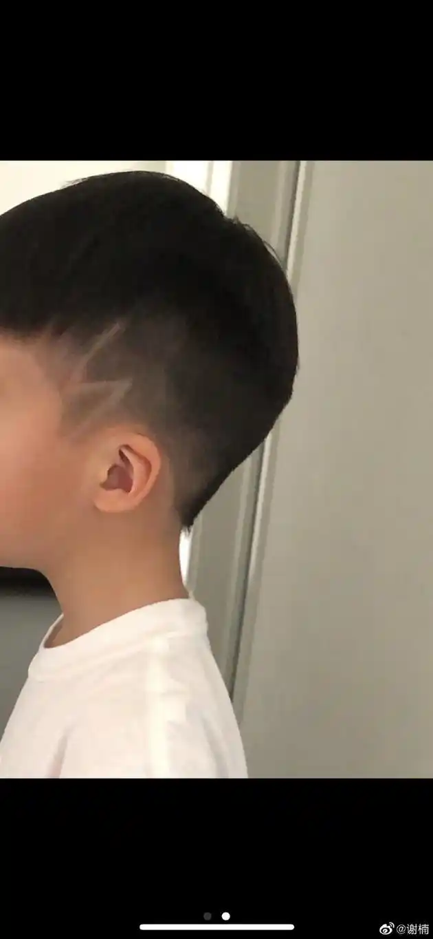 谢楠儿子剪头前后大不同乖巧软萌秒变闪电猛男