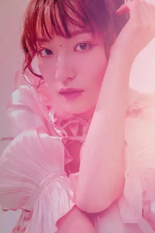 gnz48谢蕾蕾粉色霓虹之"夏" 展现玩味个性!