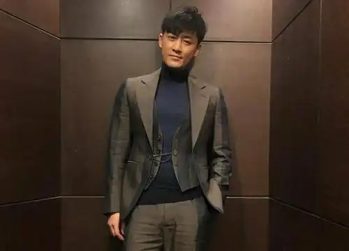 tvb影星林峯,超man穿搭不重样!