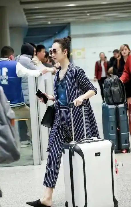 有种不忍直视叫王鸥高奢香奈儿穿成保洁阿姨真浪费了身材