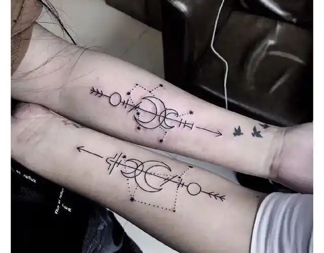 深爱一个人的纹身图案,深爱一个人的纹身图案女(原来还可以这样秀恩爱