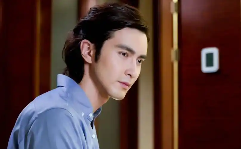 往昔人物回顾,《爱的阶梯》深情的高伟光演绎为爱而醉的楚耀辉,为何