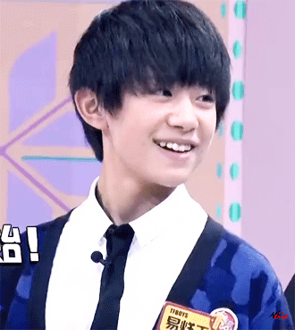 易烊千玺gif笑容gif虎牙gif酒窝gif