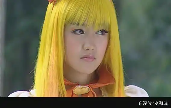 巴啦啦小魔仙:小蓝和她被毒蝎草割伤,结局不同,是小蓝运气好?