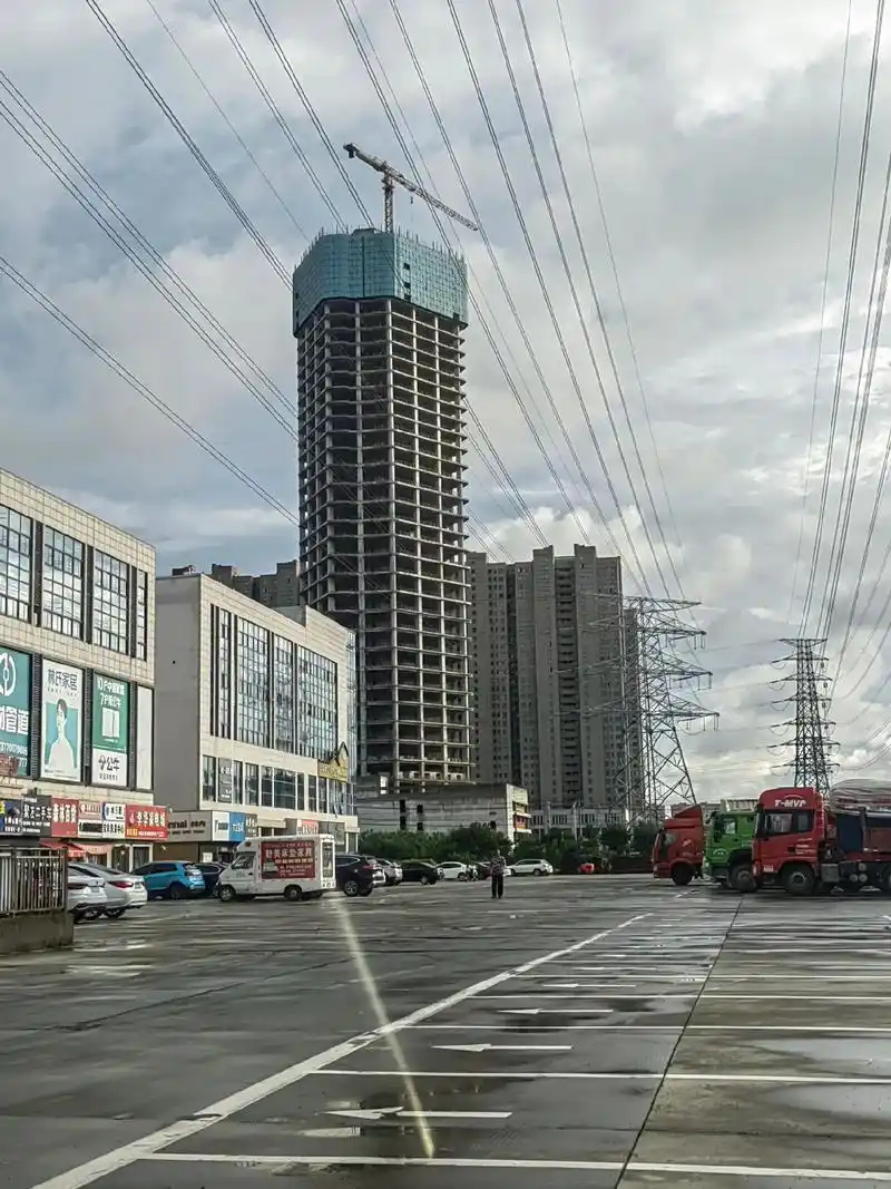 实地拍摄 #高楼大厦 #地标建筑 据说阜宁第一高大厦, - 抖音