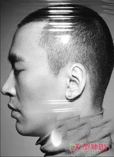 高中男学生剃出的平头发型图片 男生理时尚帅气的小平头造型(2)