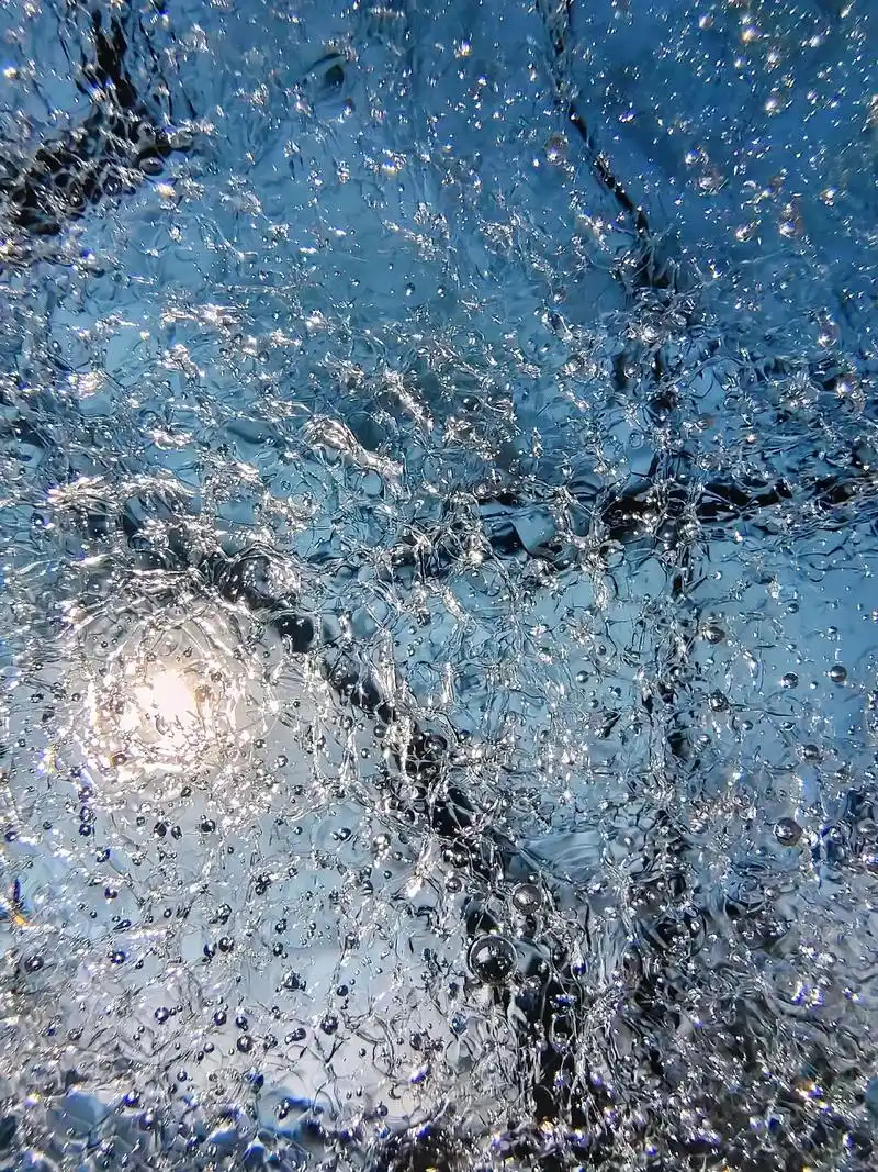 第35集|.水结成冰 冰封藏雪 水蒸气凝华为霜#摄影 #大自 - 抖音