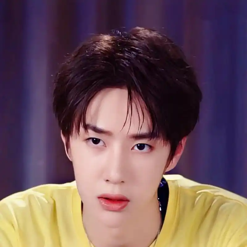 王一博超帅头像合集|高冷与可爱兼备!