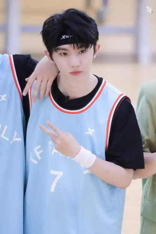 2长得帅和打球帅 一不小心都占了@时代少年团队长-马嘉祺#tf家族夏日