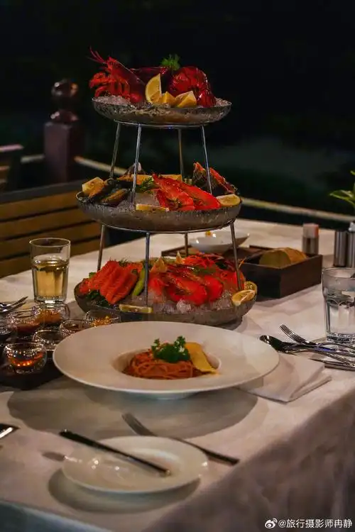 是可以安利一万次的程度～～傍晚蓝调时刻的海鲜大餐上午阳光和煦的b