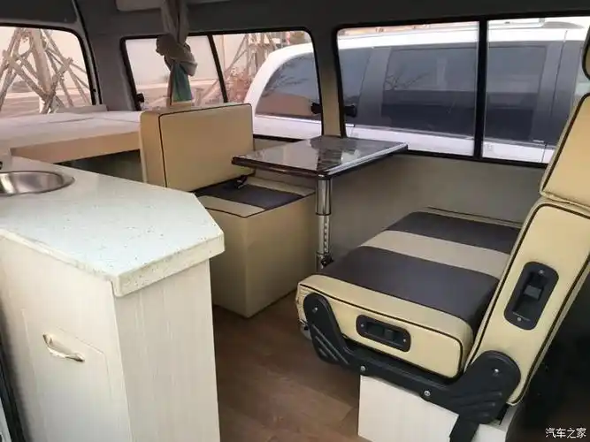 金杯海狮高顶加长改房车欢迎参考