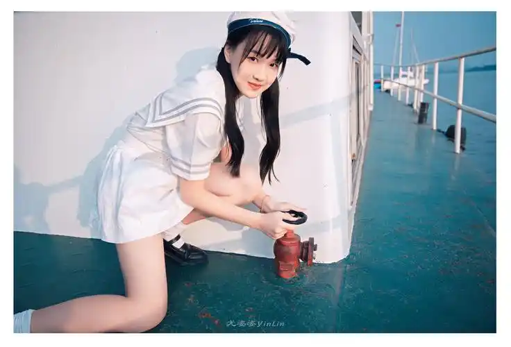 海军水手服小姐姐