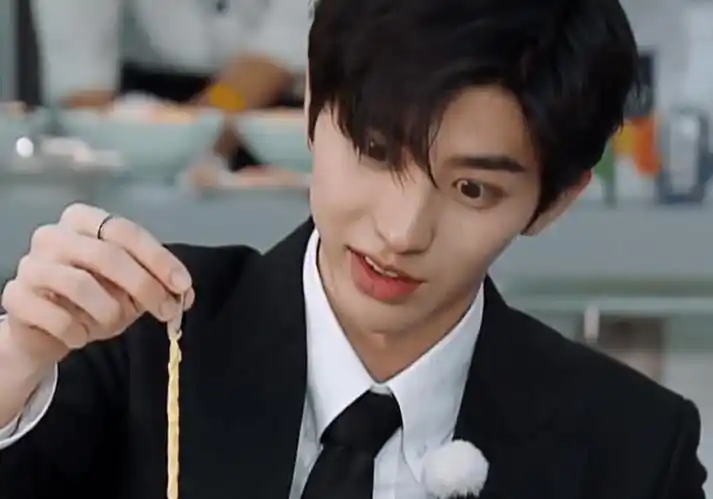 姚泽添对蔡徐坤的"爱"有多深,就被坑得有多惨