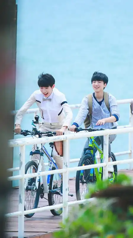 tfboys 王俊凯 小凯 凯凯 凯爷 凯猫 王源 源源 大源 凯源