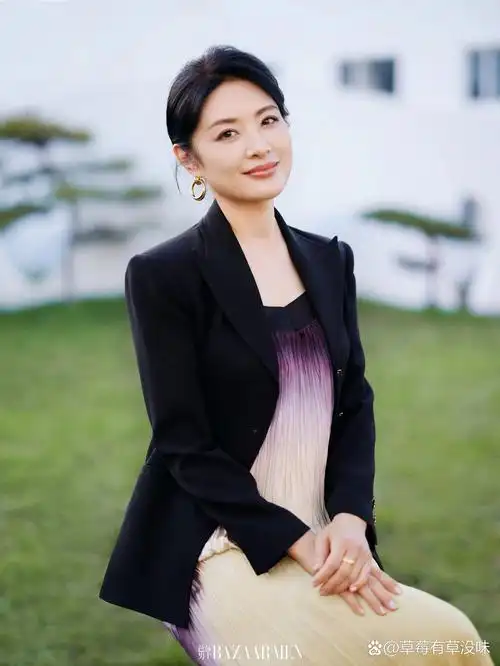 lynee | 央视主持人周涛 惬意前行