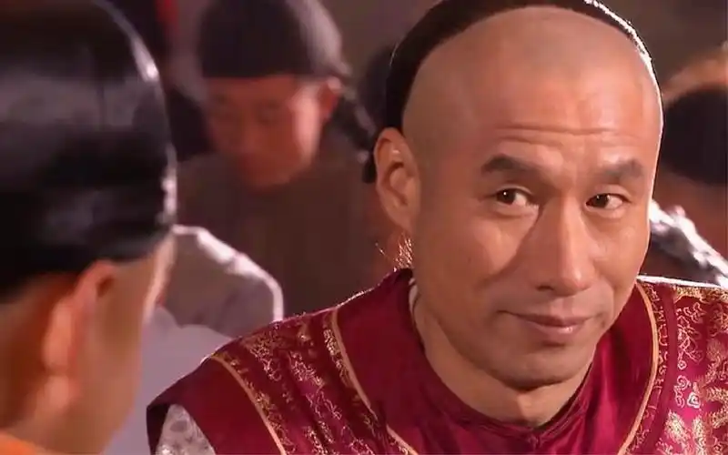 大宅门解说:二奶奶跑关系,众人觊觎百草厅秘方,败家白三爷帮外人